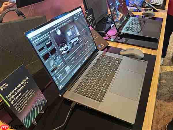 联想YOGA Pro 16 Aura AI元启版发布:3.2K双层OLED屏 亮度1000尼特