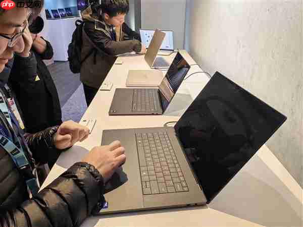 戴尔重新推出XPS笔记本:双层OLED屏 配酷睿Ultra 3系列处理器