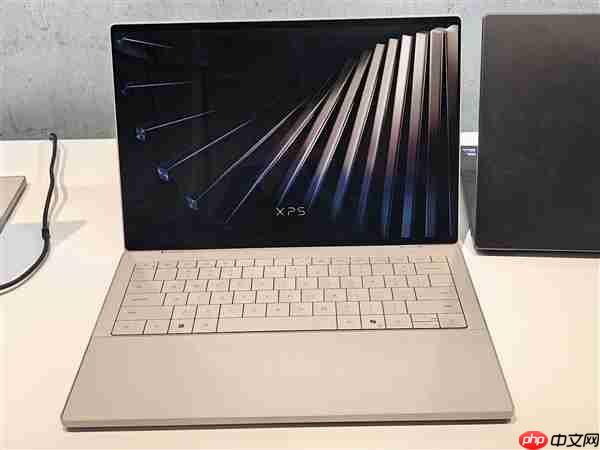戴尔重新推出XPS笔记本:双层OLED屏 配酷睿Ultra 3系列处理器