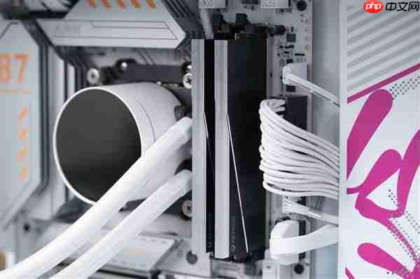 光影绚丽!KEYMOS科摩思赤霄白帝DDR5内存16GBx2 6000MHz图赏