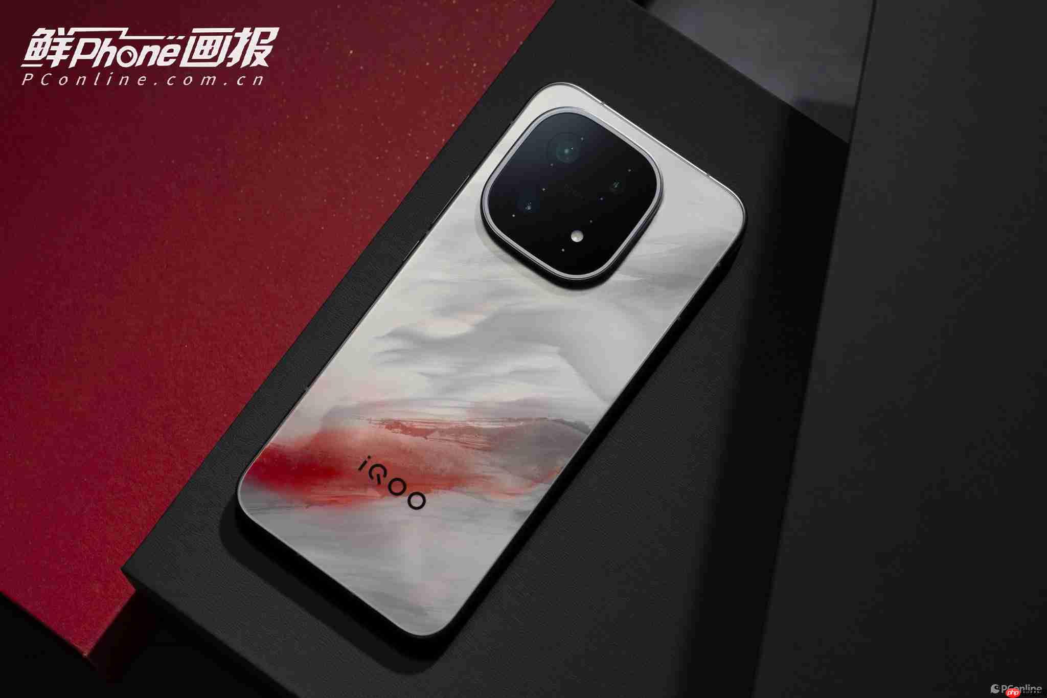 iQOO 15 Ultra春节前登场:首发最强主动散热风扇,性能比肩2nm旗舰