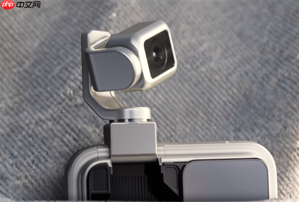 吴晓波展示荣耀ROBOT PHONE真机:世界上第一款手机机器人!