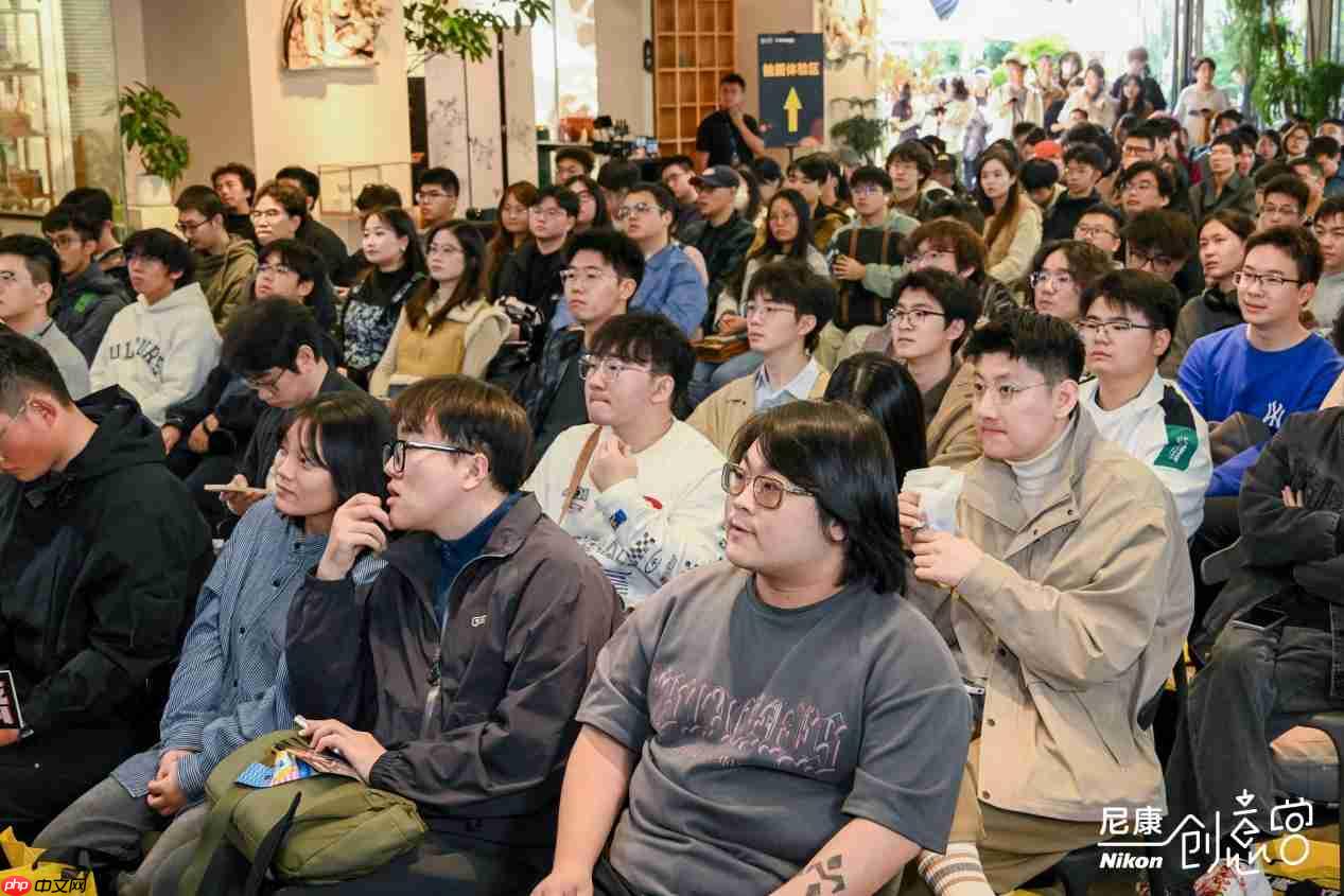 光影为序,专业为纲丨飞利浦商用显示器&尼康共绘影像创作新图景