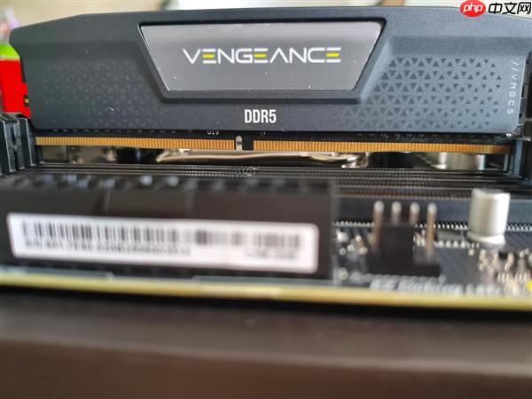 消费者被坑惨!亚马逊官方买DDR5:竟然是穿马甲的DDR4