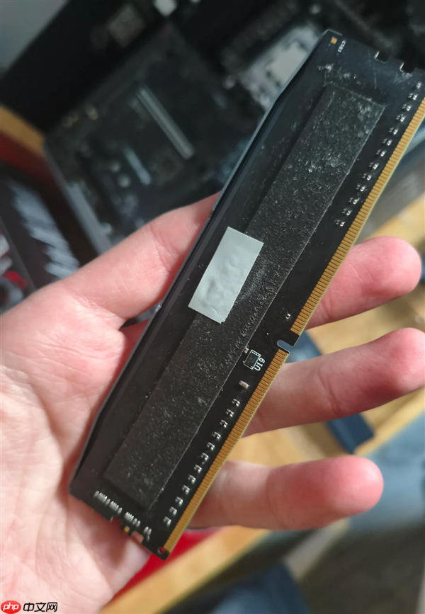 消费者被坑惨!亚马逊官方买DDR5:竟然是穿马甲的DDR4
