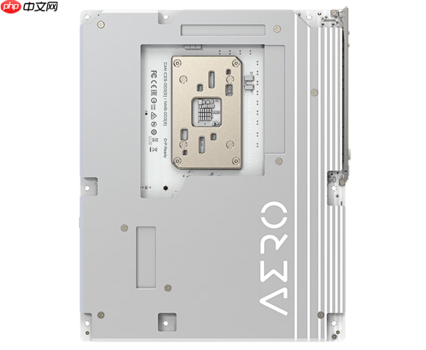 主板用上木头、皮革:技嘉X870E AERO X3D WOOD开售!定价3999元