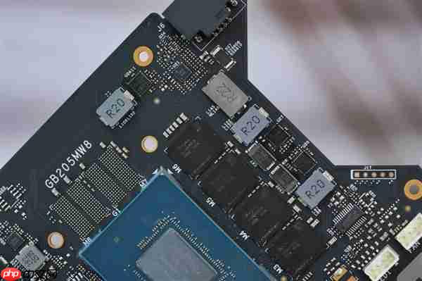 ITX性能小钢炮！七彩虹RTX 5070 Mini OC 12GB图赏