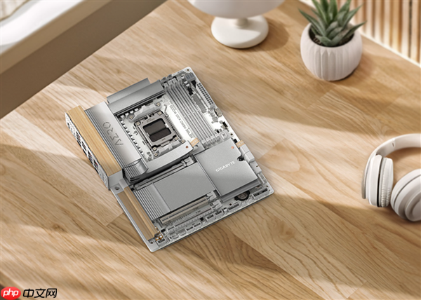 技嘉X870E AERO X3D WOOD主板用上木头、皮革:精美如艺术品