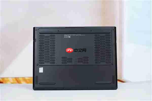 专业OLED超竞屏!联想拯救者Y9000P 2025AI元启游戏本图赏