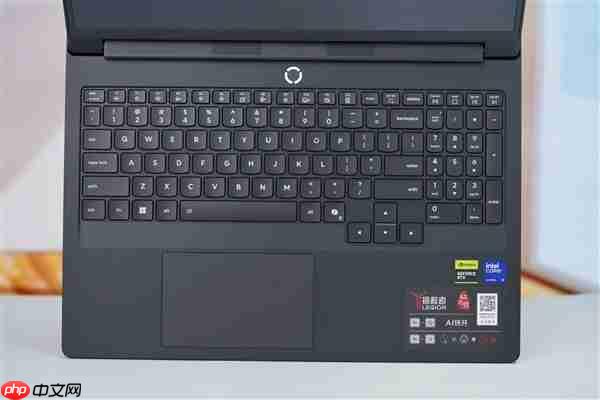 专业OLED超竞屏!联想拯救者Y9000P 2025AI元启游戏本图赏