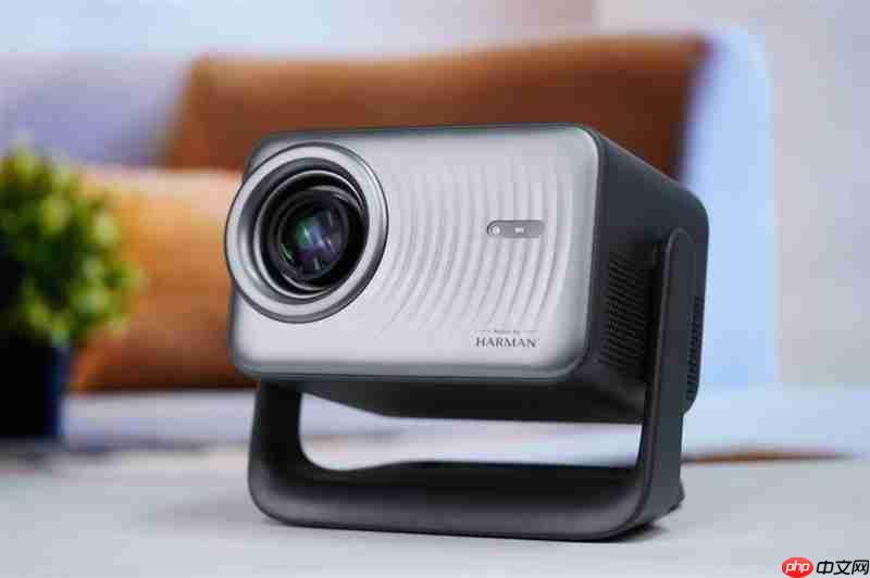 亮度不虚标的典范!哈趣H3 Ultra Max评测:2000元以内最强游戏投影仪