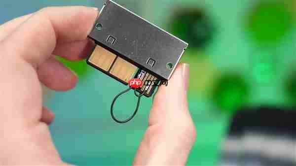 单12V-2×6实现为RTX 5090供电750W！甚至都没敢跑分