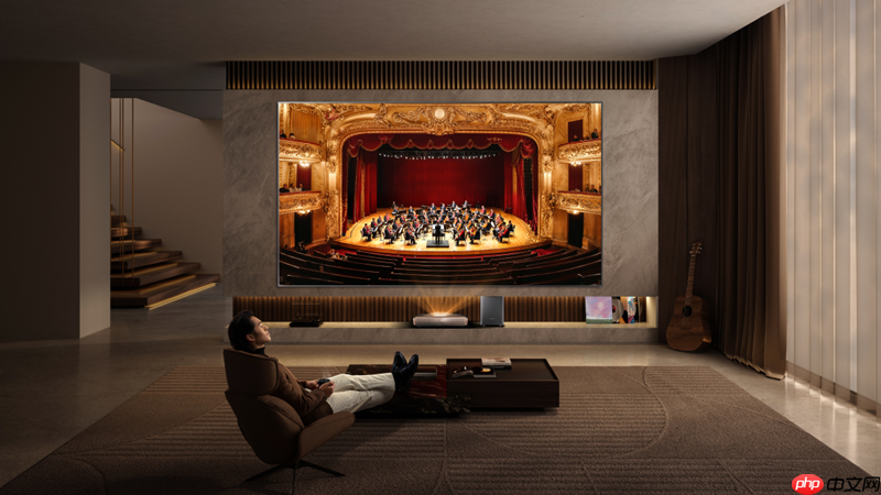 横评揭榜!海信激光电视斩获2025UST Projector Showdown双料冠军