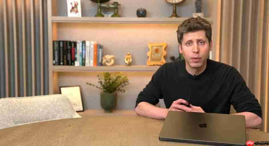 Sam Altman觉得手机太吵 与Jony Ive合推AI装置要找回宁静