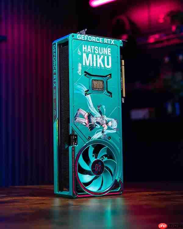 电竞信仰兼顾实力!ROG夜神RTX5080 RO姬x初音未来版显卡