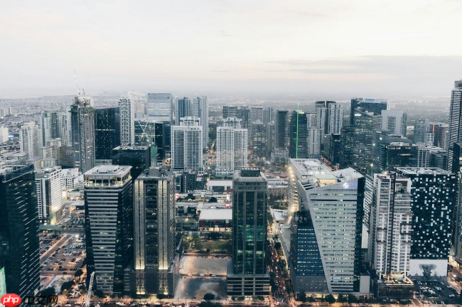 菲·凡|从“货物之港”到“算力之锚”,一座智算中心与数字丝路的时代交响