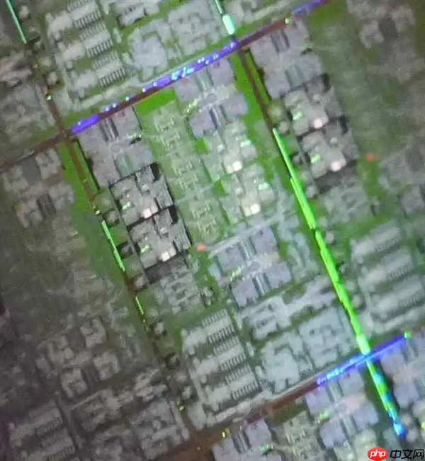 Intel Panther Lake实物曝光!18A制程大成功:已达预期密度目标