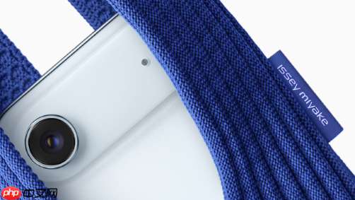 1899元iPhone Pocket被抢光 仿品售价38元卖家声称1:1还原