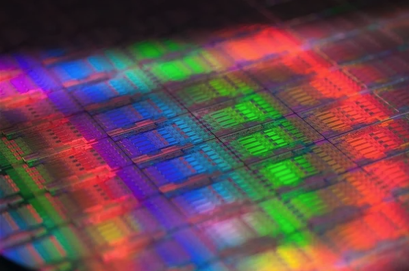 安世半导体内部争端升级，或致欧洲汽车生产中断