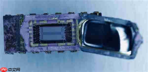 CPU收藏家开盖苏联制造K565RU3“鱼罐头”芯片：逆向克隆自Intel