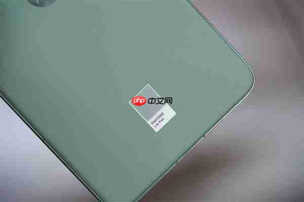 5.99mm超薄机身!联想moto X70 Air图赏