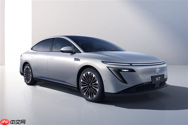 中国造的日系车返销日本!东风日产N7东京车展完成海外首秀