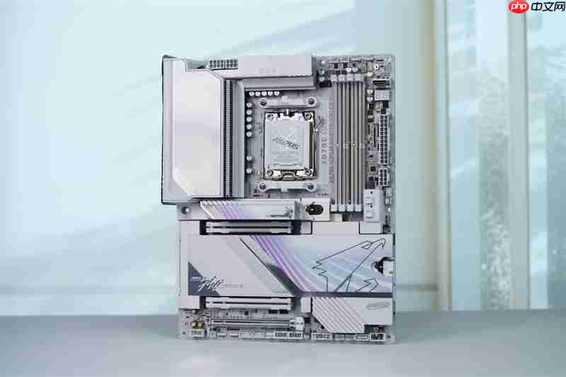 真男人的梦中情板!技嘉X870E AUROS MASTER X3D ICE评测:X3D再打一管鸡血