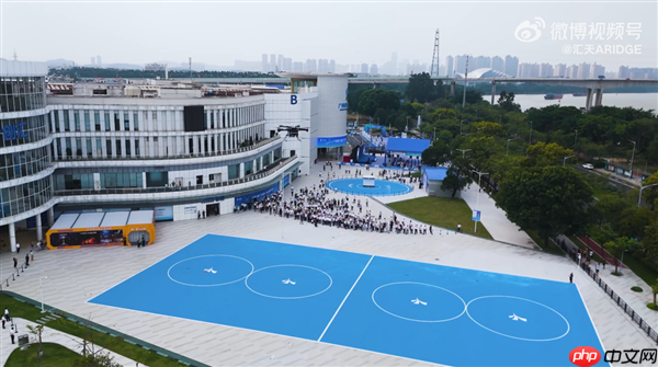 中国首个低空飞行营地开营 小鹏汇天全球首座飞行汽车6S店来了