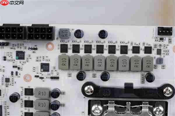 白色高颜值主板!七彩虹CVN B850 ARK FROZEN v14方舟图赏