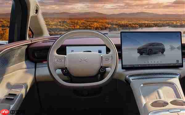 配60升大油箱 小鹏X9增程版内饰公开：全车用4.2米进口真木