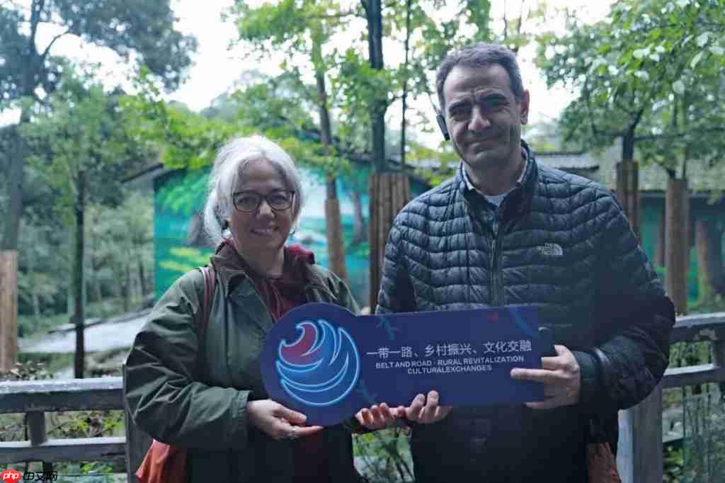 “国际朋友圈”扩容!11国驻华大使为雨城点赞 ——“‘一带一路’乡村振兴·文化交融”驻华大使走进雨城区公益交流活动侧记