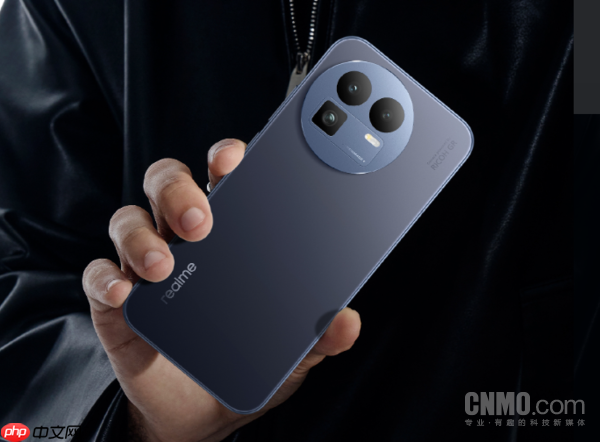 徐起：真我GT8搭载5000万像素长焦 挑战同档位唯一！