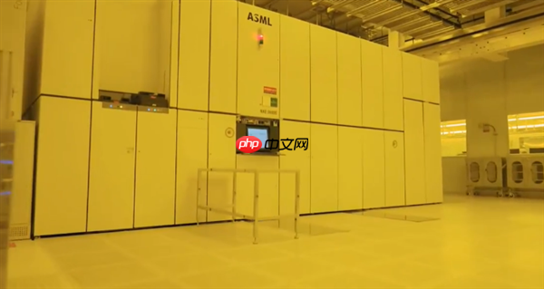 台积电“银色高速公路”首度公开!EUV光刻机生产芯片全程曝光