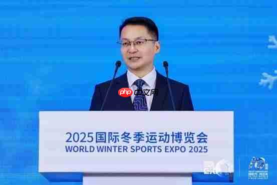 向世界再出发 2025国际冬季运动博览