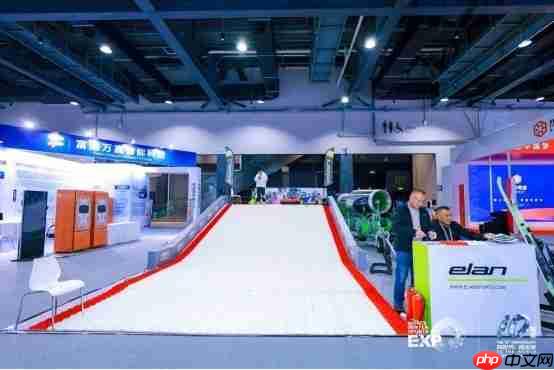 向世界再出发 2025国际冬季运动博览