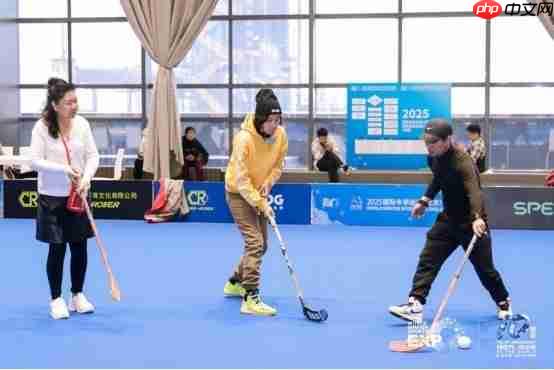 向世界再出发 2025国际冬季运动博览