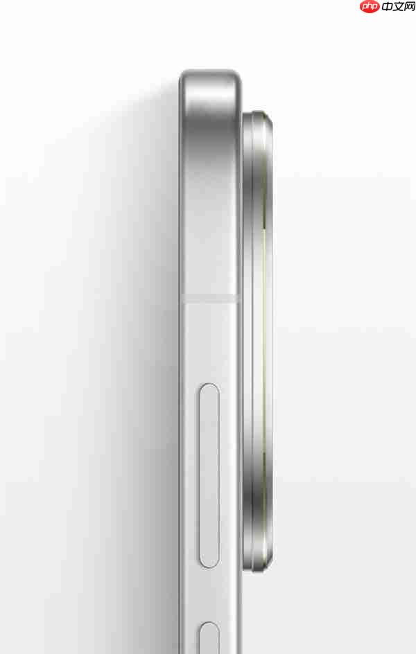 真我外观质感新巅峰！GT8 Pro设计细节公布 行业首创机械拼装+金属中框