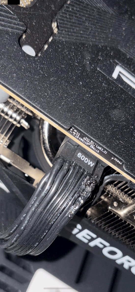 16针供电接口真没法要了!48小时烧了四块RTX 5090