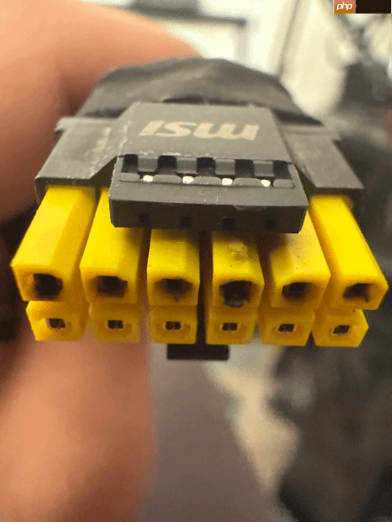 16针供电接口真没法要了!48小时烧了四块RTX 5090