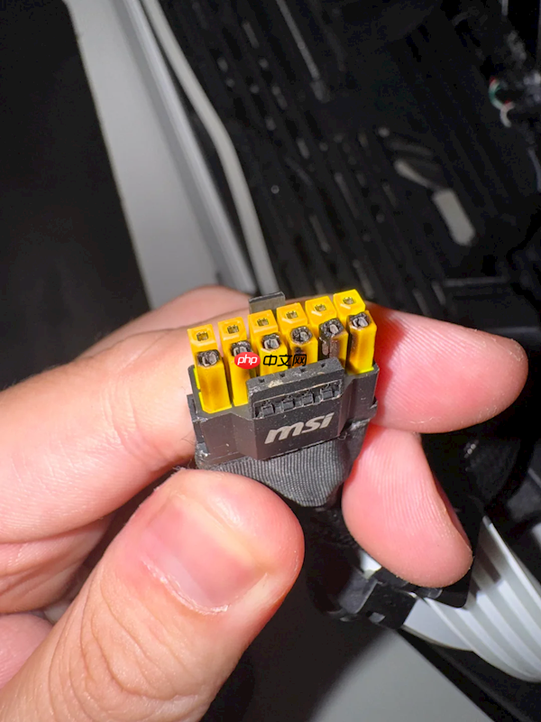 12V-2x6 16针供电接口真没法要了！48小时烧了四块RTX 5090