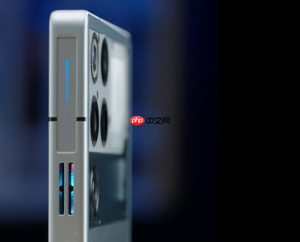 行业首款风水双冷手机 红魔11 Pro系列真机开箱:酷炫水冷环、唯一纯平后盖