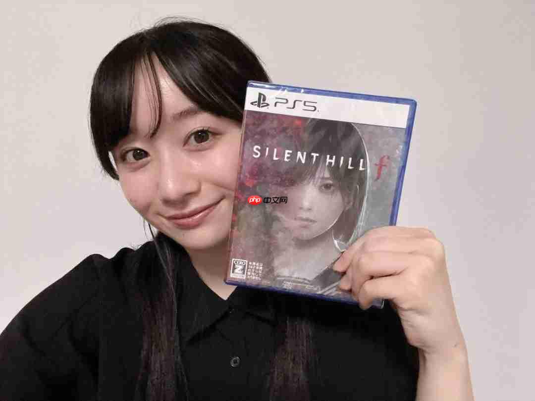 《寂静岭f》美女脸模晒与PS5光盘合照 很漂亮
