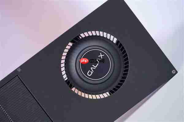 史上唯一单槽 2cm极致超薄！影驰RTX 5060 Ti无双MAX图赏