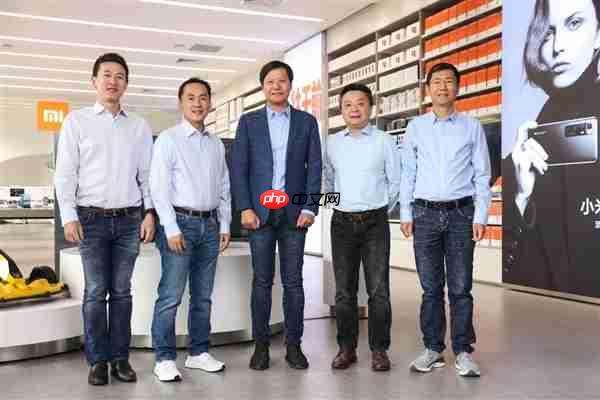 小米集团副总裁/CFO林世伟入职5周年:雷军亲自颁发金米兔