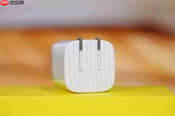 完美适配iPhone17全系快充!倍思同芯充Pro快充充电器套装图赏