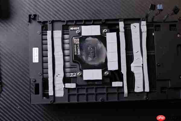 影驰RTX 5070 Ti HOF OC LAB黑魂X评测|纯黑哑光 旗舰性能