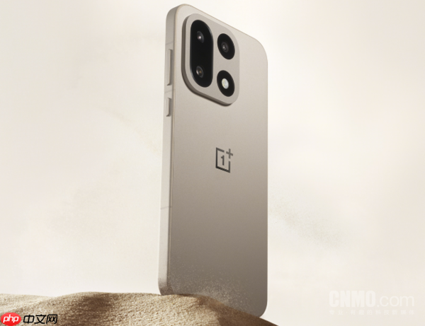 一加15全新配色&ldquo;原色沙丘&rdquo;公布 首发航天级纳米瓷金属