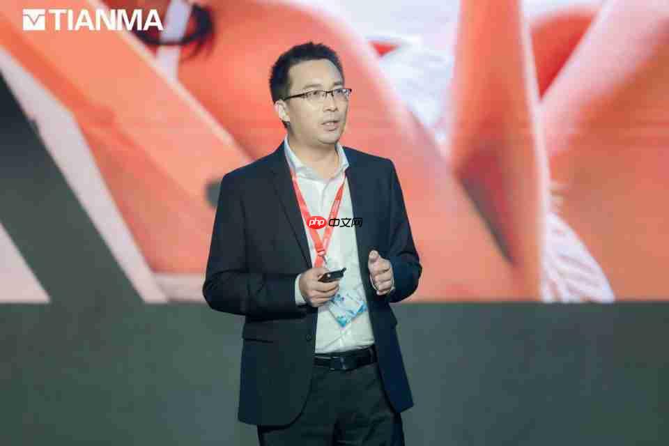 天马联合OPPO发布“天工屏”,1nit明眸护眼屏夜间也护眼、全天都通透