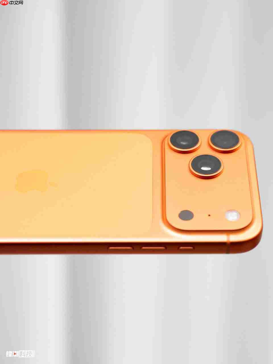 iPhone 17系列图赏:苹果对产品的重新探索