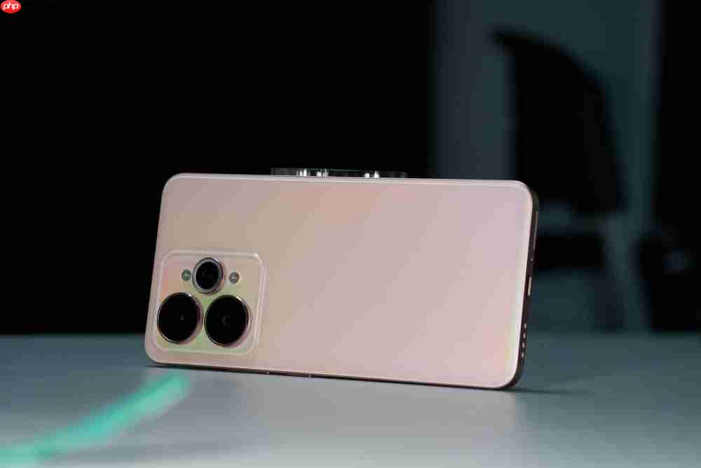 真我 15 深度体验:续航超预期,但这一点让人意难平